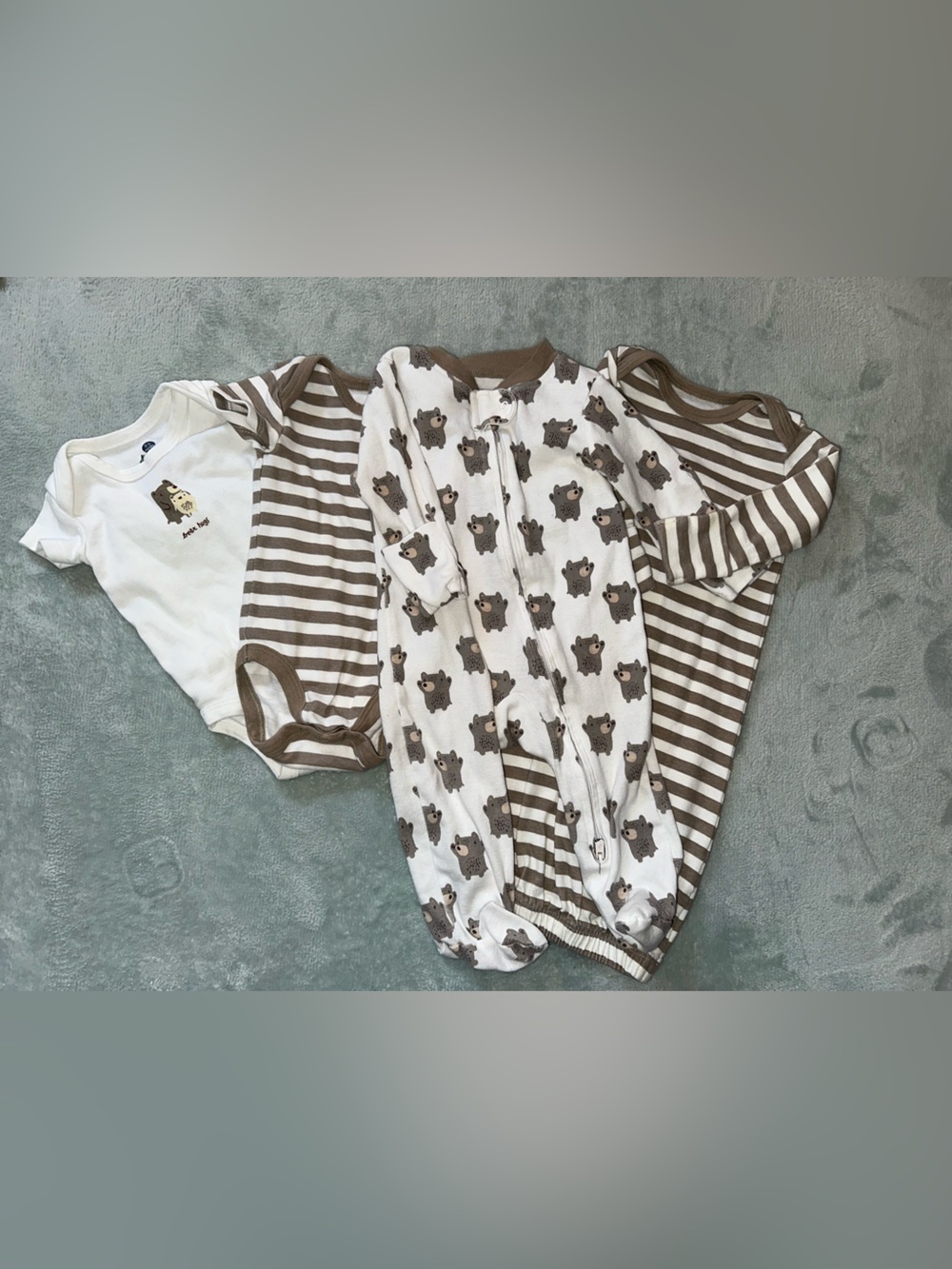 Small Story Brown Bear Print Baby Outfit and PJ Set - Brown & White